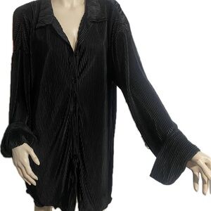 Pretty little things T-shirt, dress silhouette